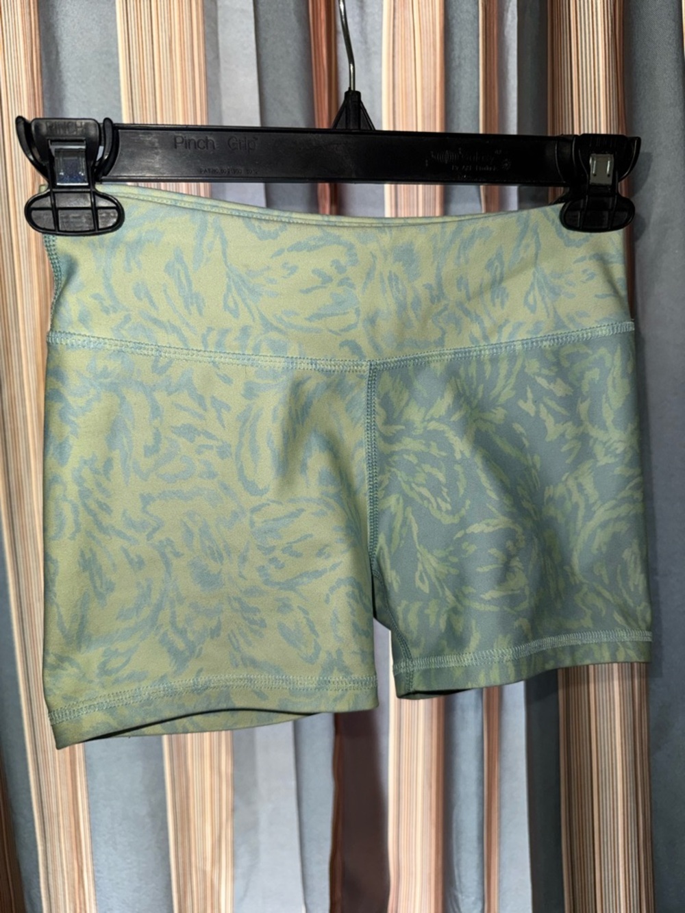 DSG Light Green Animal-Print Bike Shorts Girls Size S